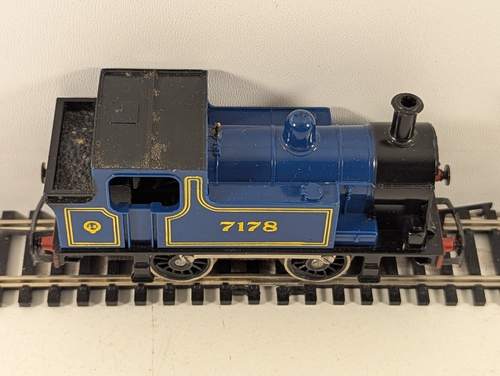 Hornby R255 OO Gauge 0-4-0 Industrial Tank Loco 7178