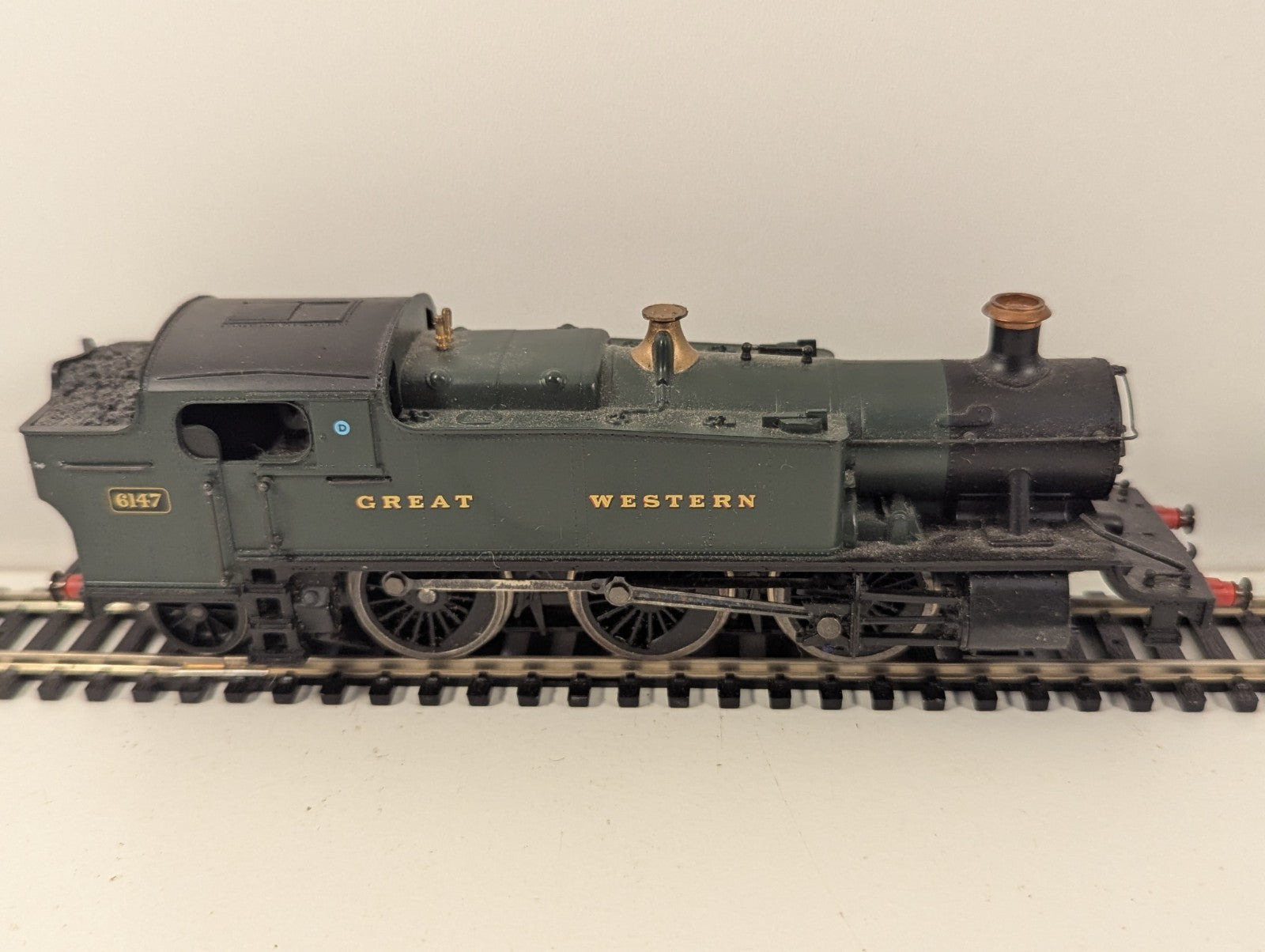Hornby OO Gauge GWR 61xx Large Prairie Tank 6147 – Spares Repair