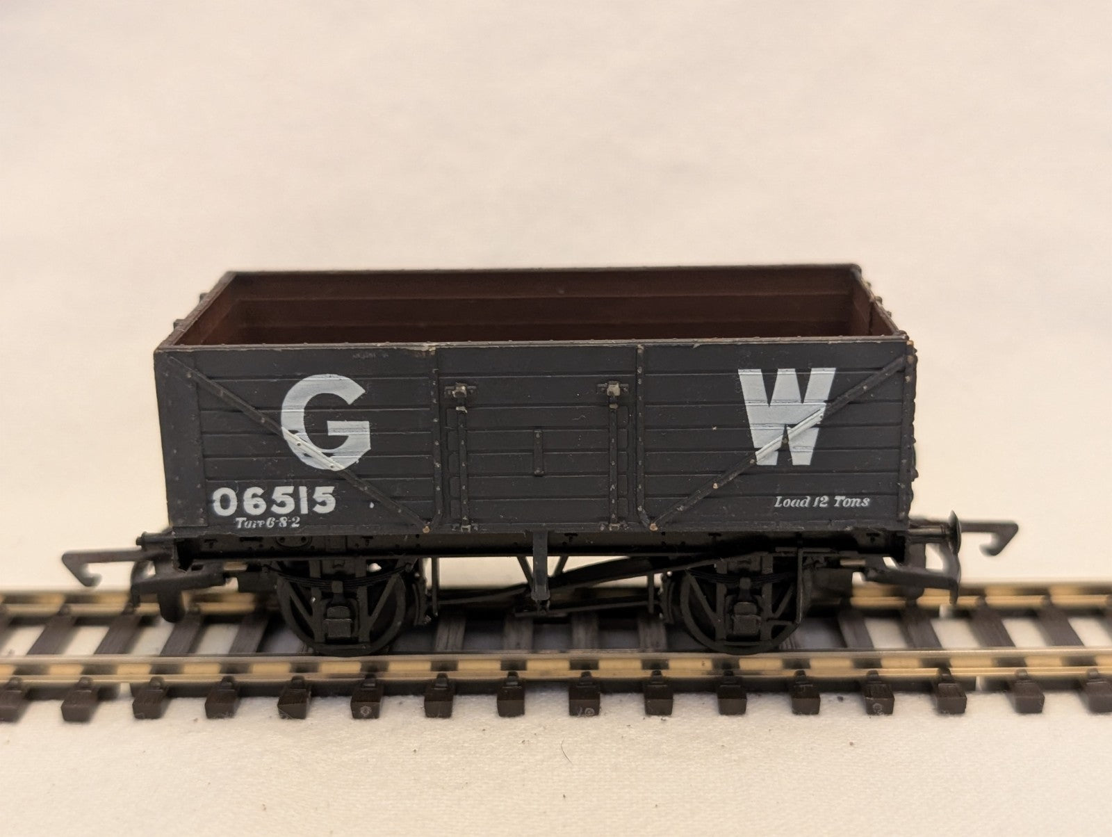Dapol OO Gauge GWR 7-Plank Open Wagon 06515 - Dark Grey