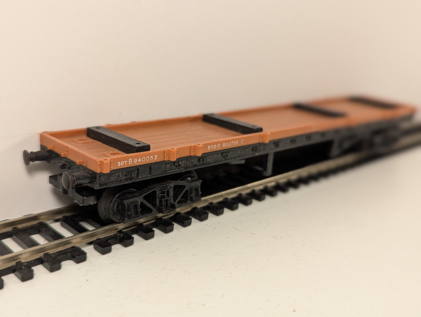 Tri-ang OO Gauge Brown Bogie Bolster Flatbed Wagon