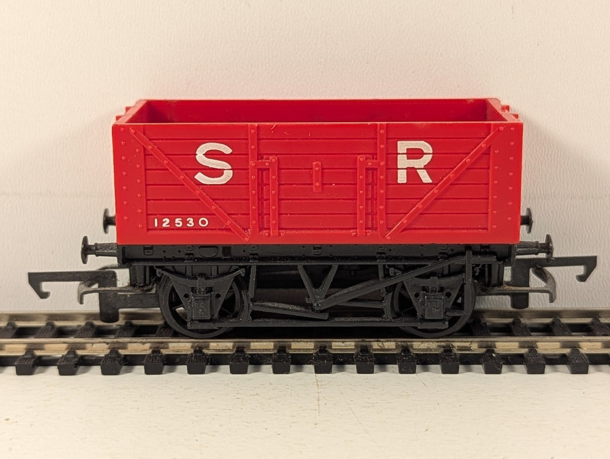 Tri-ang OO Gauge SR 5-Plank Open Wagon Goods Wagon 12530 SR Red