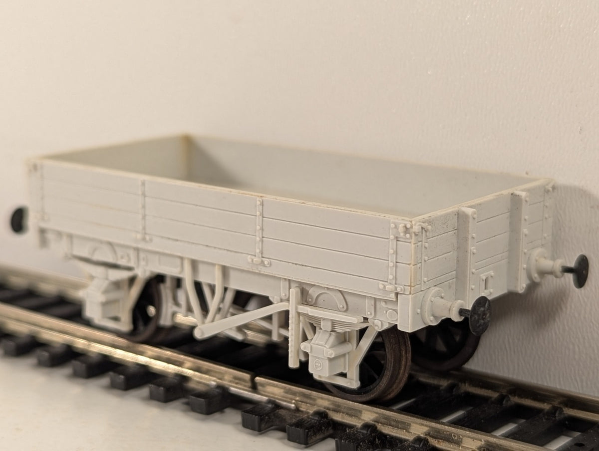 Slaters OO Gauge Midland Railway 4 Plank Dropside Wagon Goods Wagon Unpainted