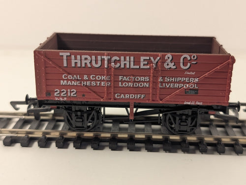 Dapol B103 OO Gauge 7-Plank Wagon – Thrutchley & Co.