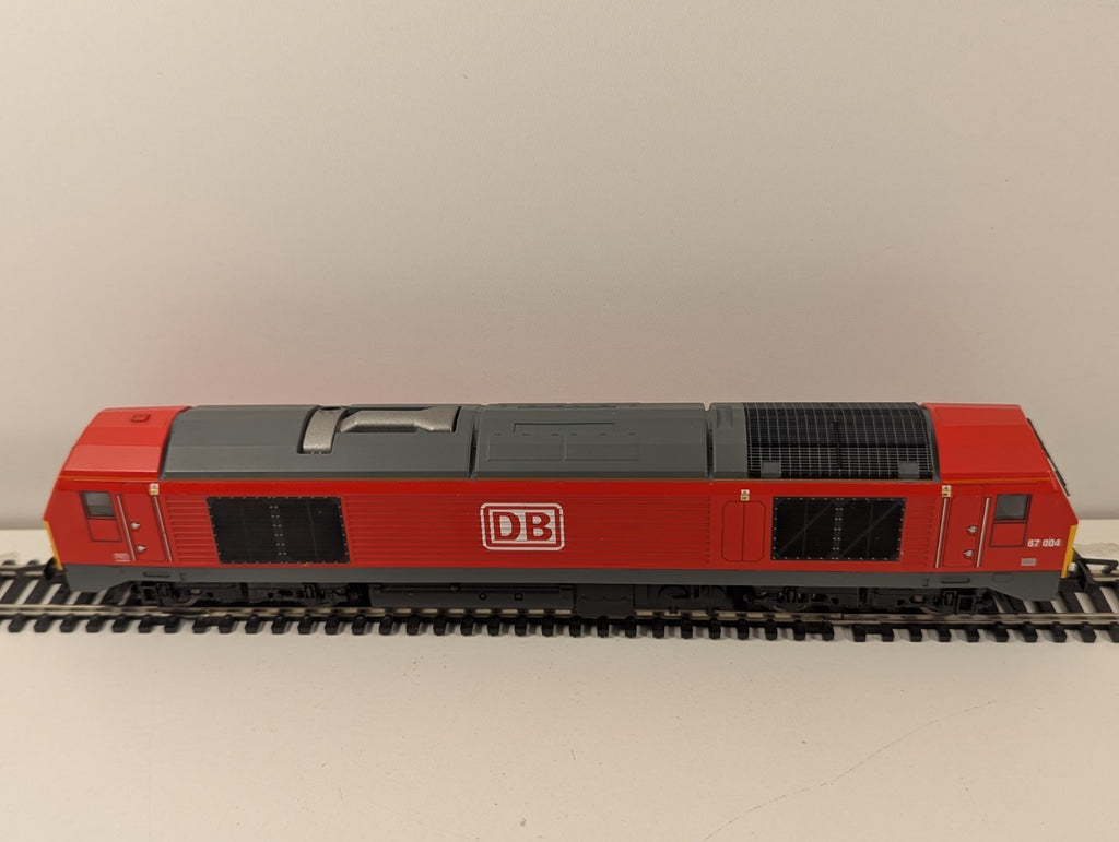 Hornby R1281M OO DB Class 67 67004 DCC Ready