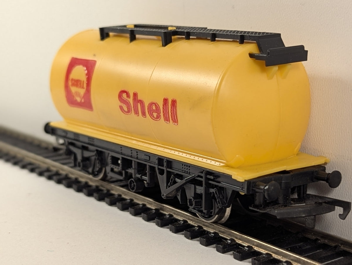 Hornby OO Gauge Shell Tank Wagon Goods Wagon Shell Yellow R.227