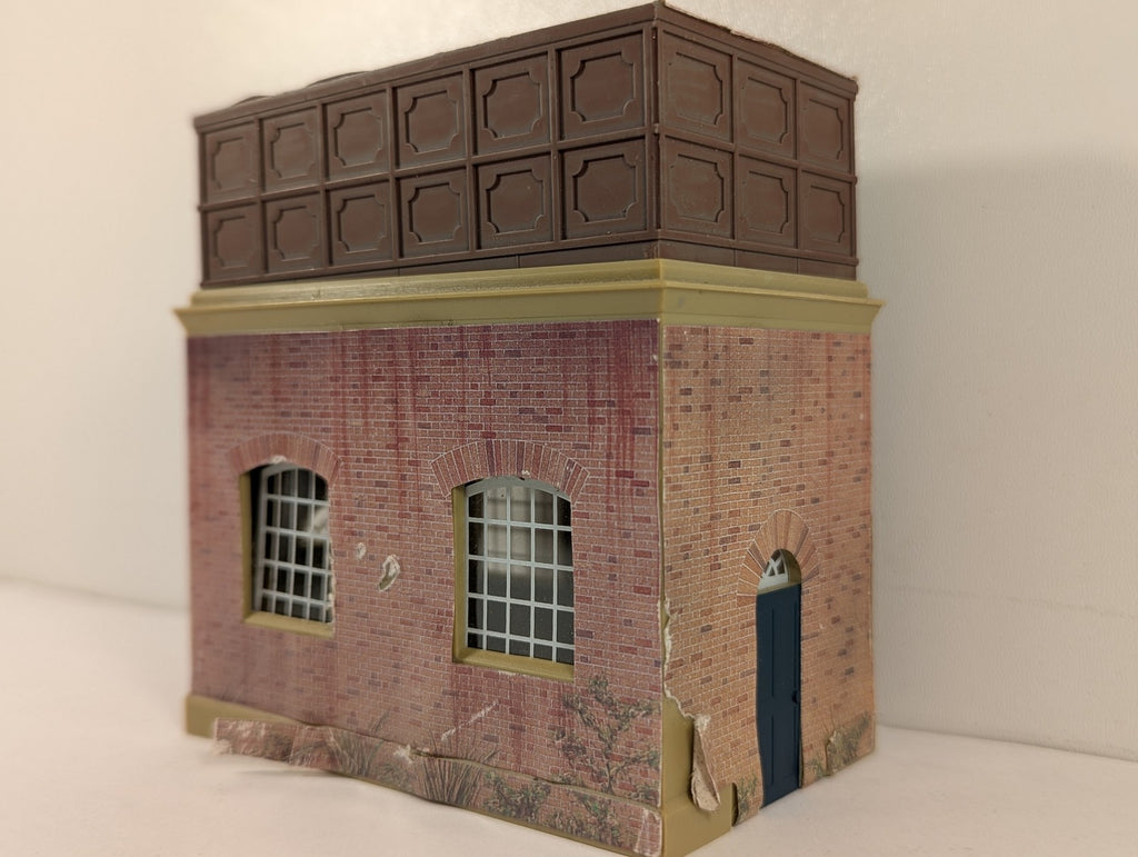 Hornby OO Gauge Water Tower Brick R505