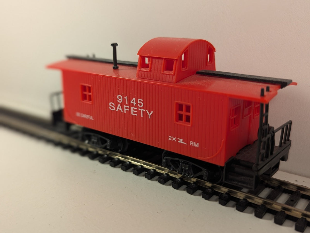 Model Power HO Scale Safety Caboose No.9145