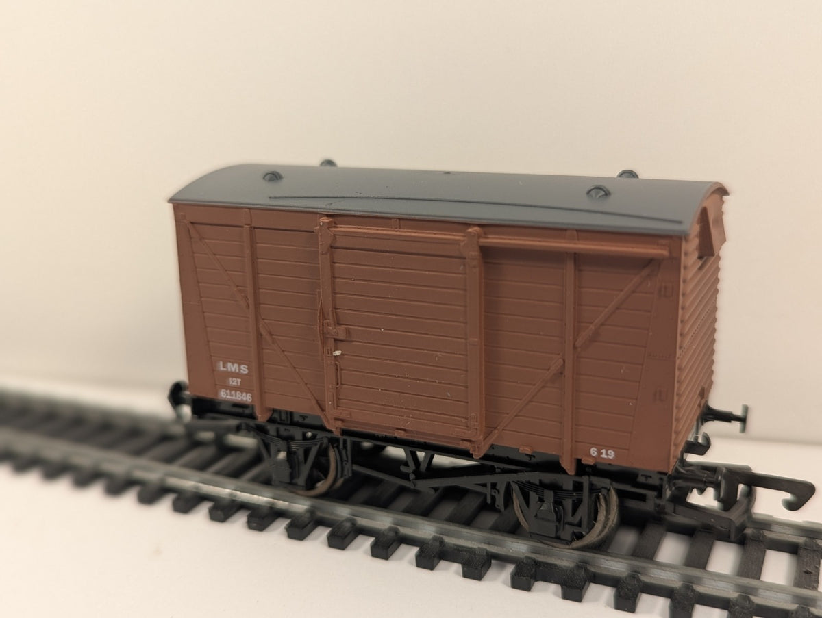 Dapol B567 OO LMS Vent Van
