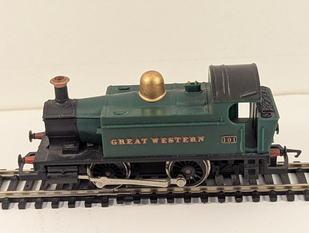 Hornby R077 GWR Class 101 Holden 0-4-0 Tank Locomotive OO Gauge - Boxed