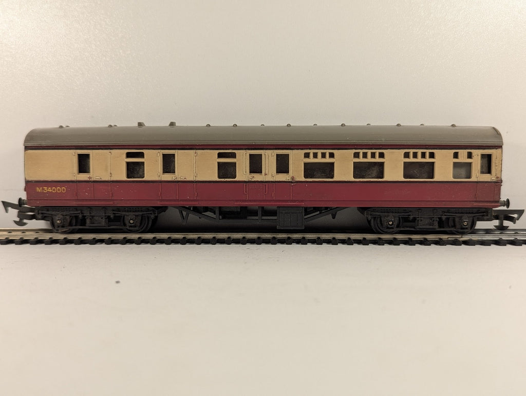 Tri-ang OO Gauge BR Mk1 Brake Second Coach Passenger Coach M34000