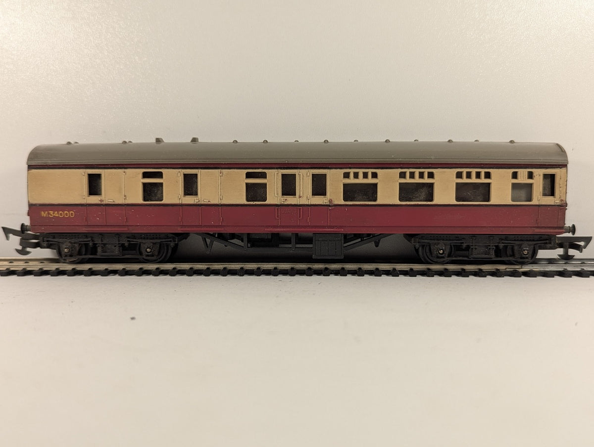 Tri-ang OO Gauge BR Mk1 Brake Second Coach Passenger Coach M34000