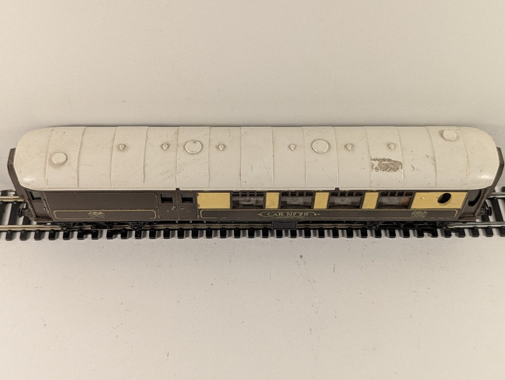 Tri-ang OO Gauge Pullman Car No. 79 Passenger Coach Pullman Umber and Cream R228