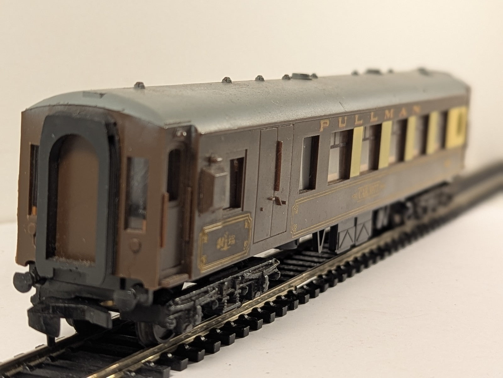 Wrenn Pullman Brake 2nd Coach No.77 OO Gauge