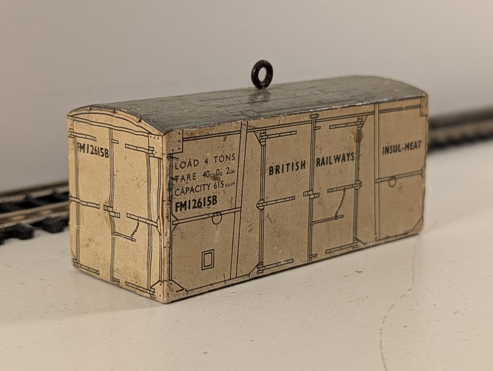 Hornby Dublo 32945 OO Gauge White Insulated Meat Container - Boxed