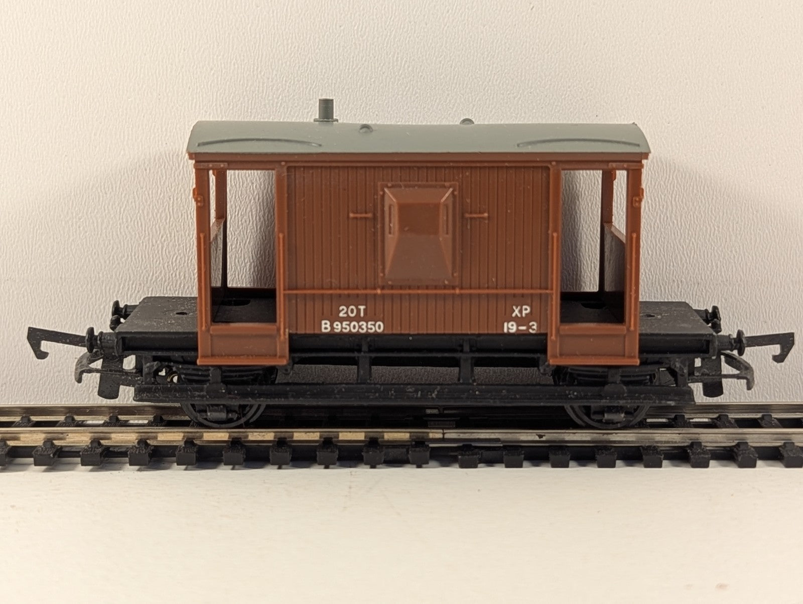 Wrenn Railways W4310 OO Gauge 20T BR Standard Brake Van