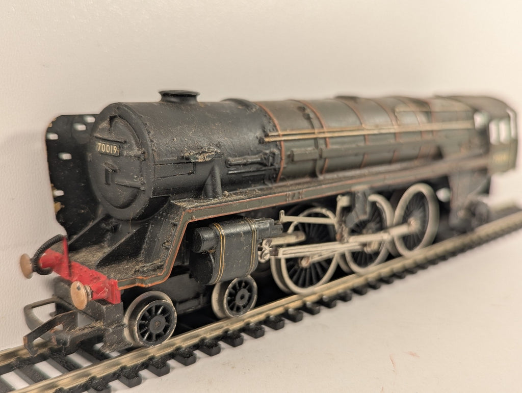 Tri-ang OO Gauge BR Standard Class 7 Britannia Class Steam Locomotive 70019