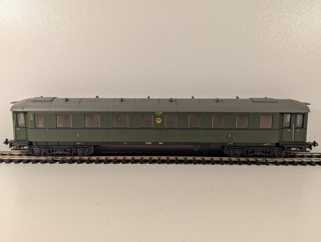 Liliput HO Gauge Passenger Coach