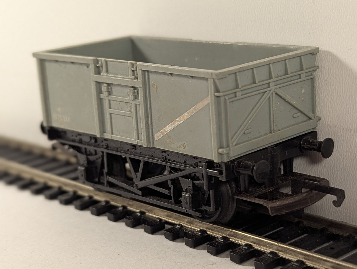 Tri-ang OO Gauge 16 Ton Mineral Wagon B75201 BR Grey R11