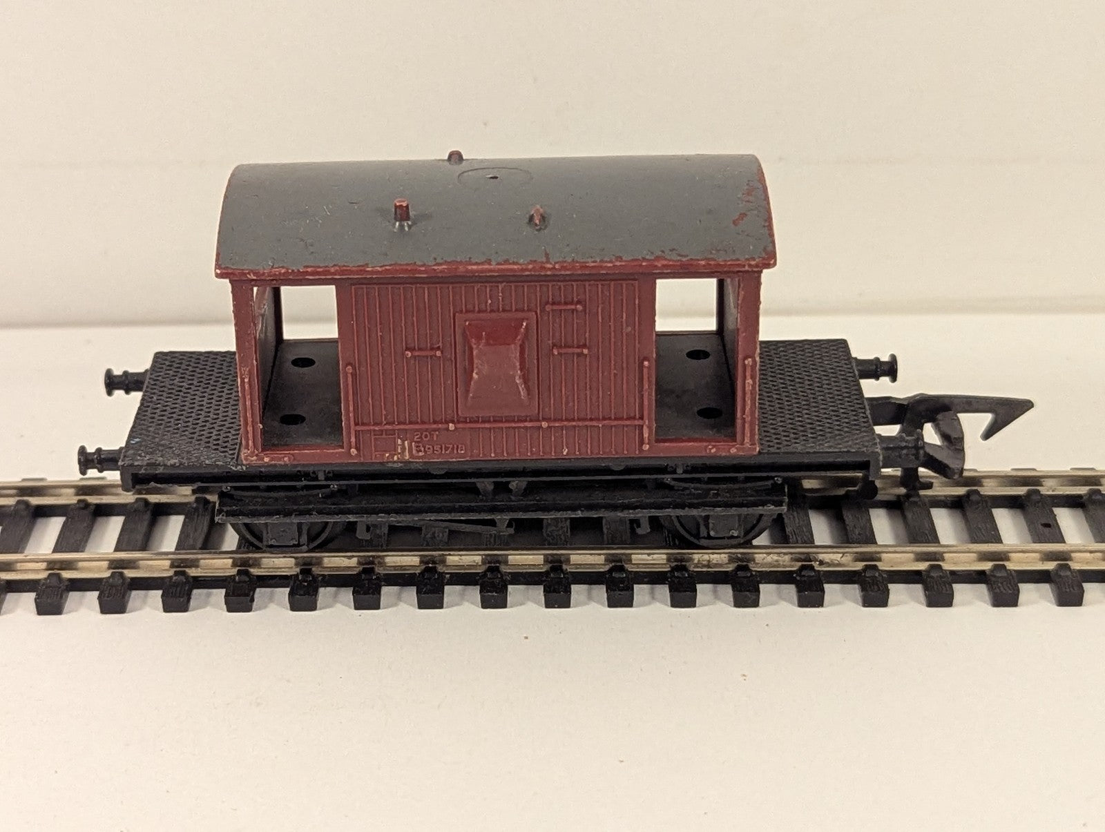 Jouef HO Gauge BR 20 Ton Brake Van B951718 BR Bauxite PR591