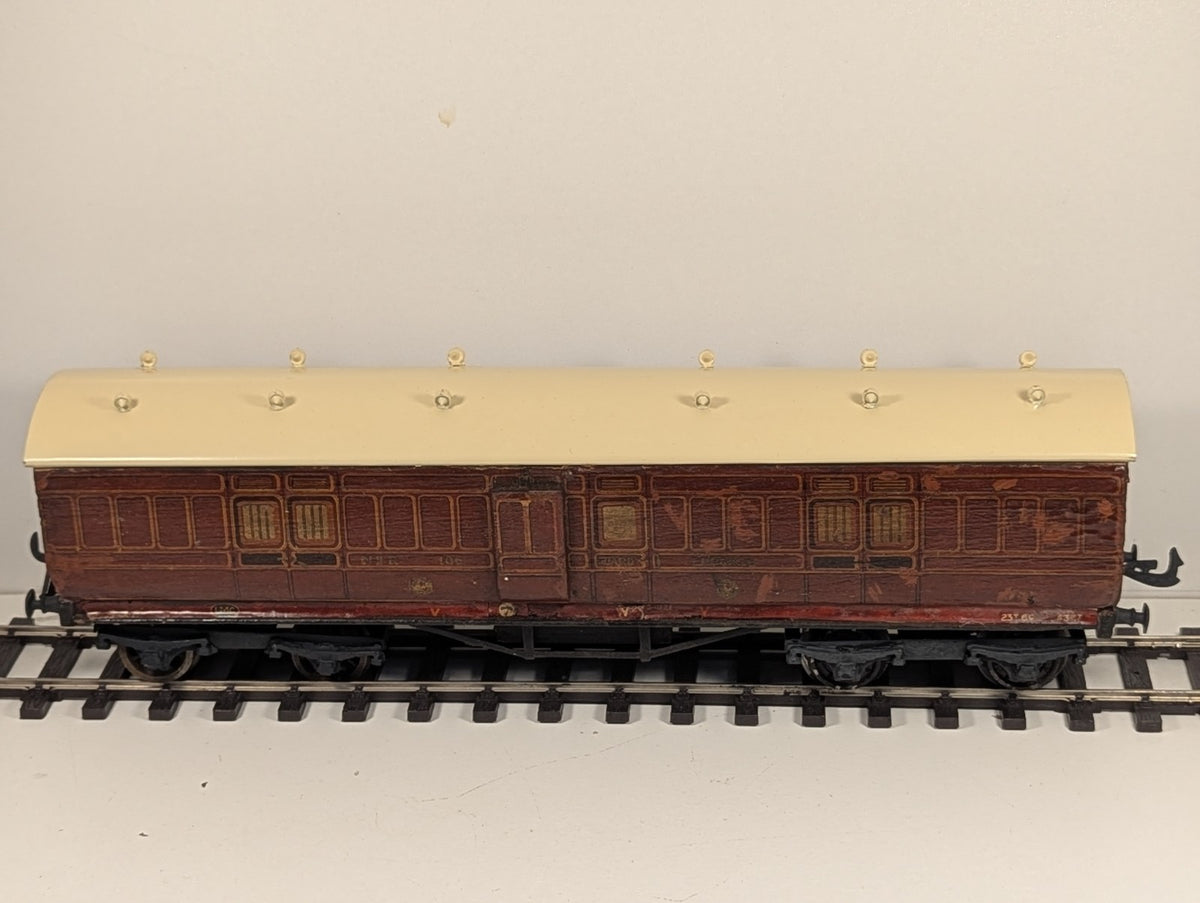 Kit Built O Gauge Luggage Coach NEK 106