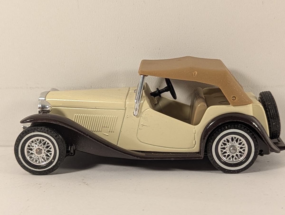 Matchbox 1945 MG TC Die-cast Model Car Cream and Brown Y-8