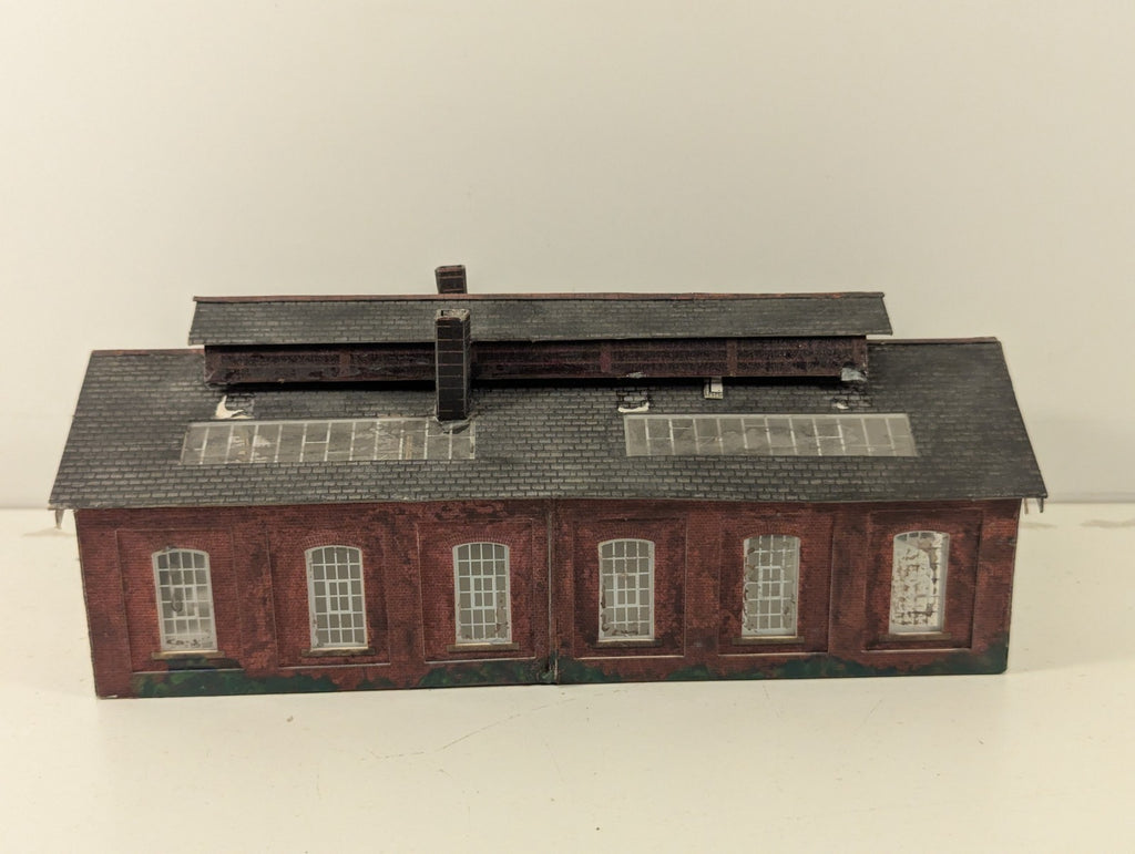 Metcalfe N Gauge Double Track Engine Shed - Damaged & Weathered