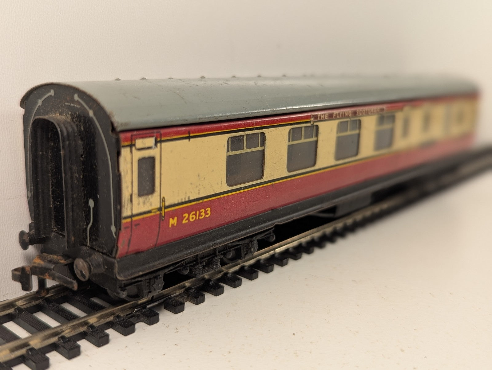 Hornby Dublo OO Gauge BR Crimson & Cream Brake Third Corridor Coach