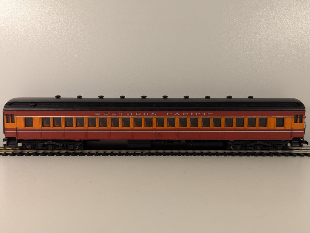 Bachmann Spectrum 89422 HO Gauge Southern Pacific Passenger Car - Boxed