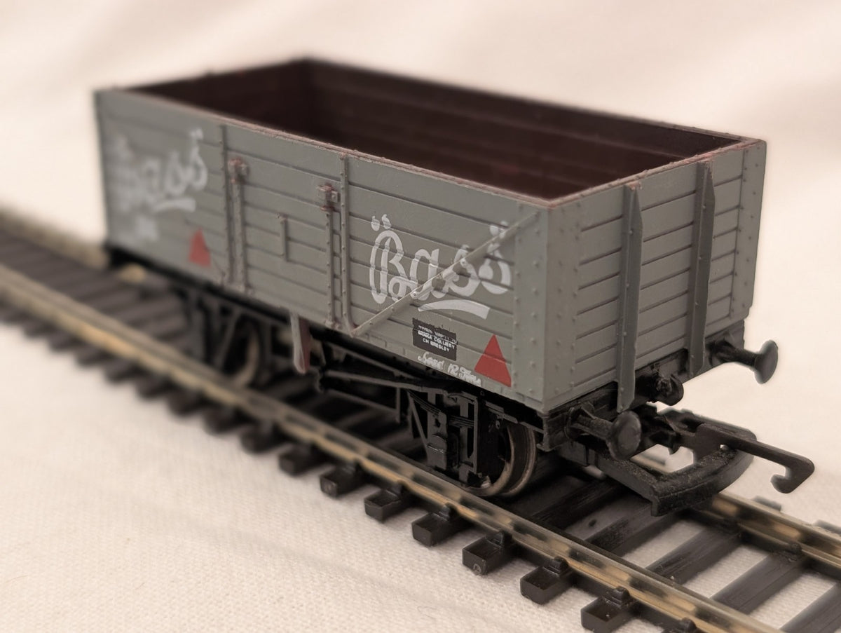 Dapol OO Gauge B171 Bass 7 Plank Wagon