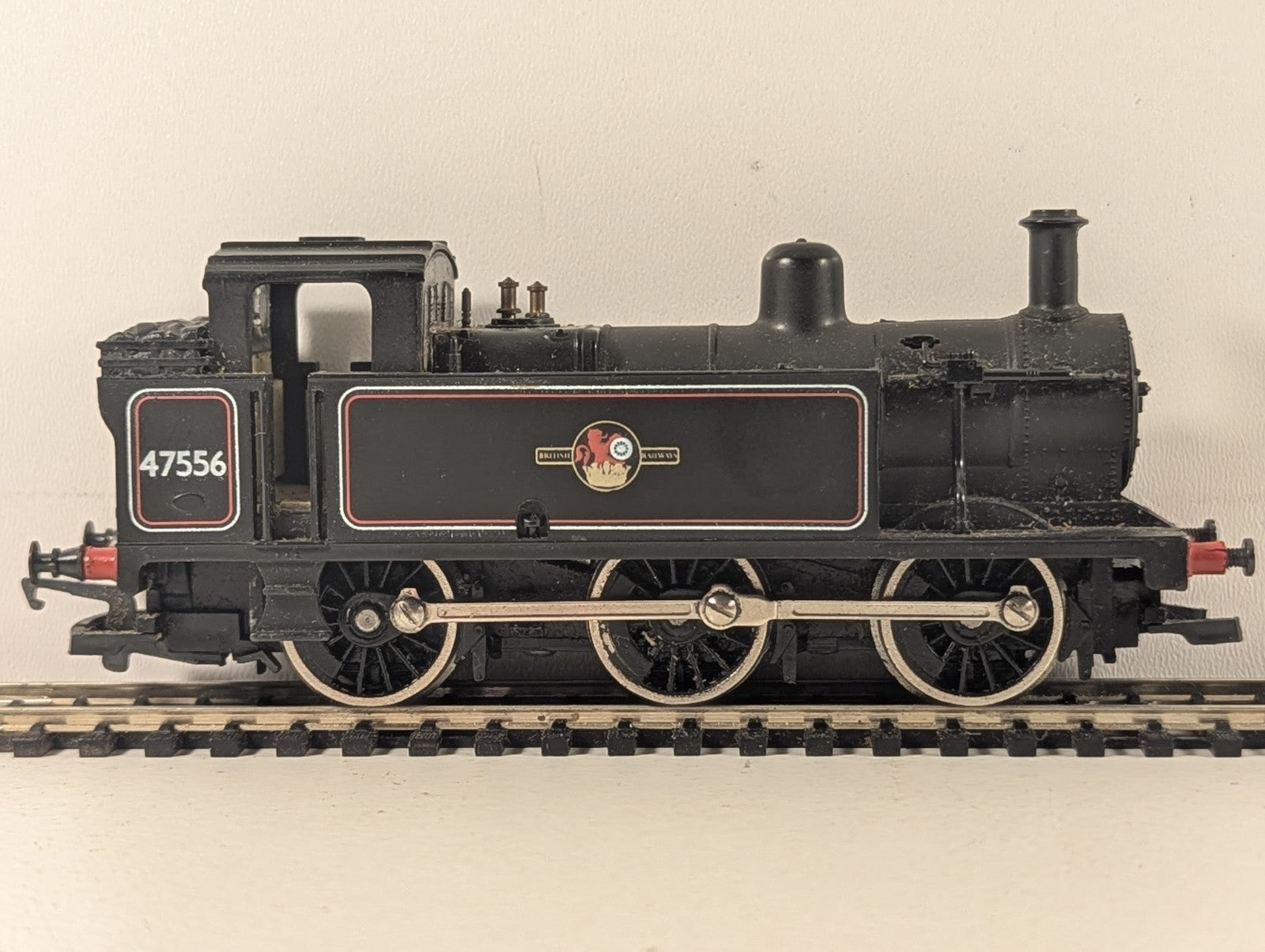 Hornby OO Gauge Class 3F Jinty 0-6-0T Steam Locomotive 47556