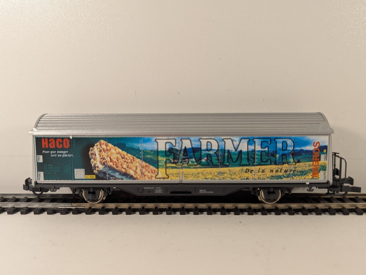 Roco HO Gauge SBB Hbills-vy Sliding Wall Wagon 'Haco / Farmer' Goods Wagon