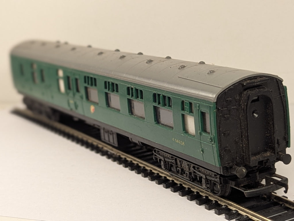 Hornby OO Gauge Maunsell Brake Composite Coach Passenger Coach