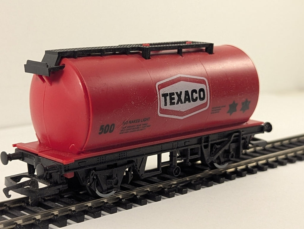 Hornby OO Gauge Texaco Tank Wagon 500 Texaco Red R013