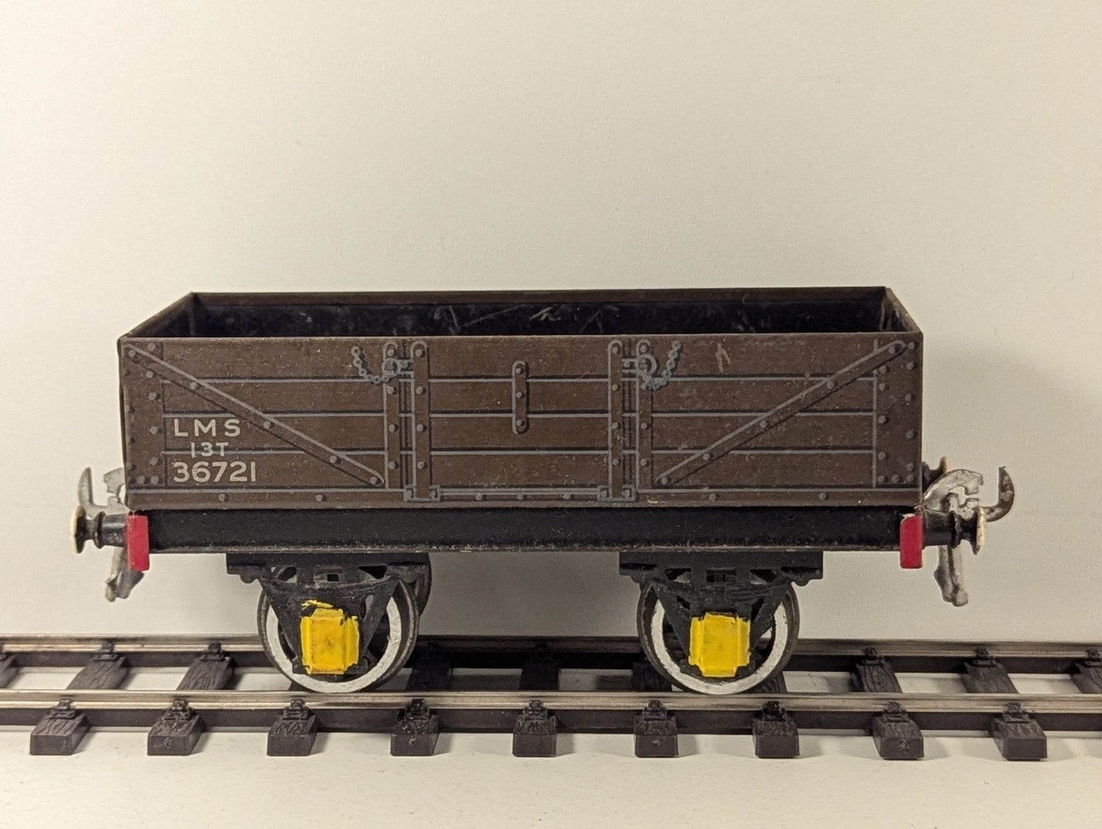 Hornby O Gauge Tinplate LMS 5 Plank Open Wagon Brown - Repainted Axle Box