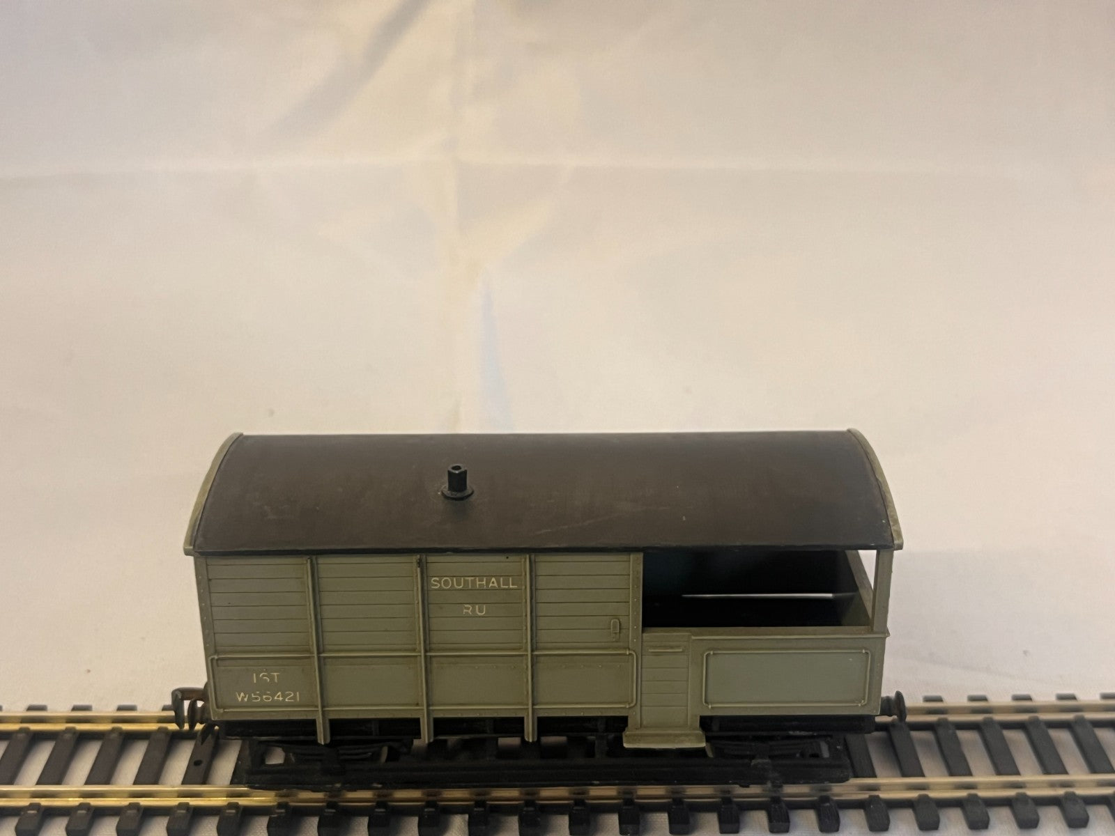 Hornby Dublo OO Gauge WR 16 Ton Brake Van Southall