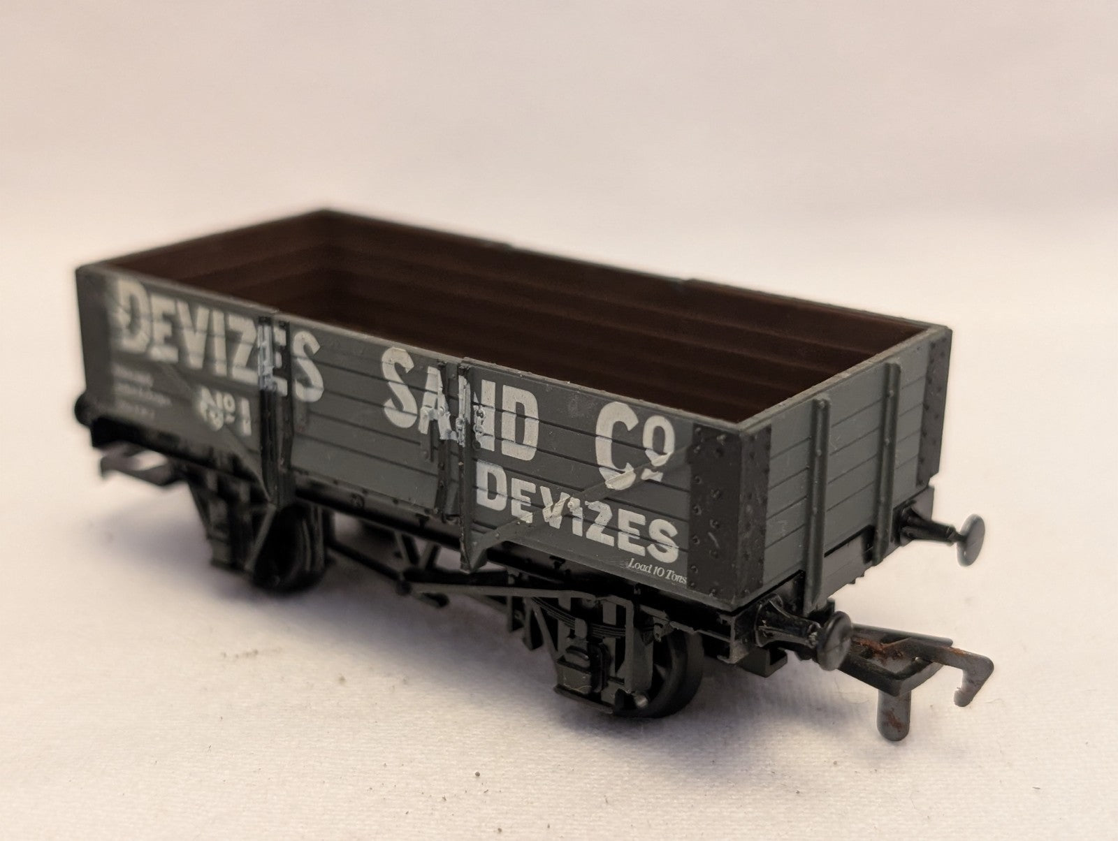Airfix OO Gauge Devizes Sand Co. 5 Plank Open Wagon Goods Wagon