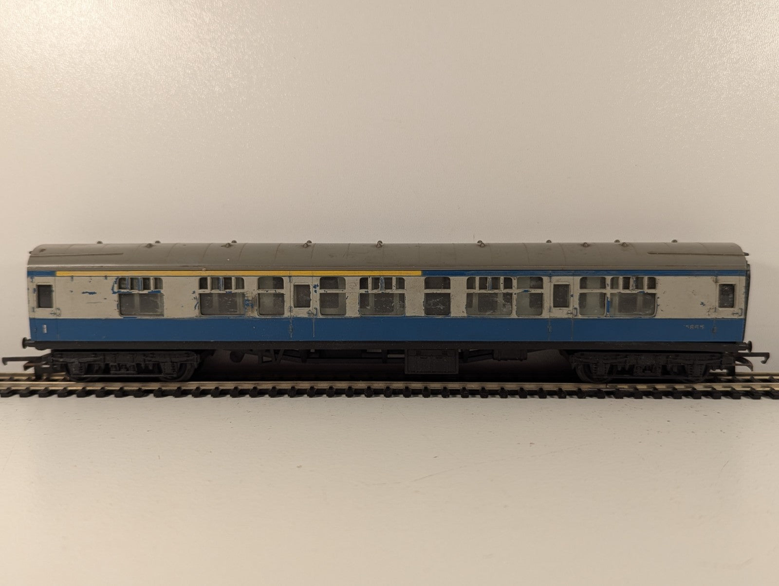 Tri-ang R727 OO Gauge BR Mk1 Composite 1st Class Coach