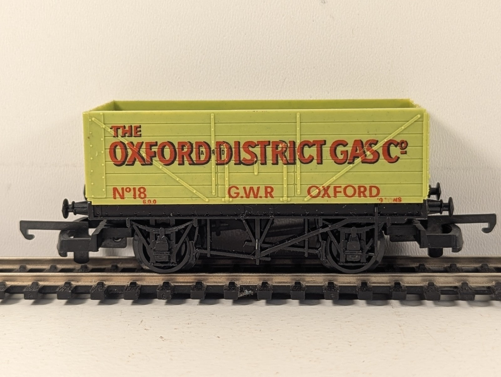 Lima OO Gauge Oxford District Gas Co No 18 5-Plank Wagon