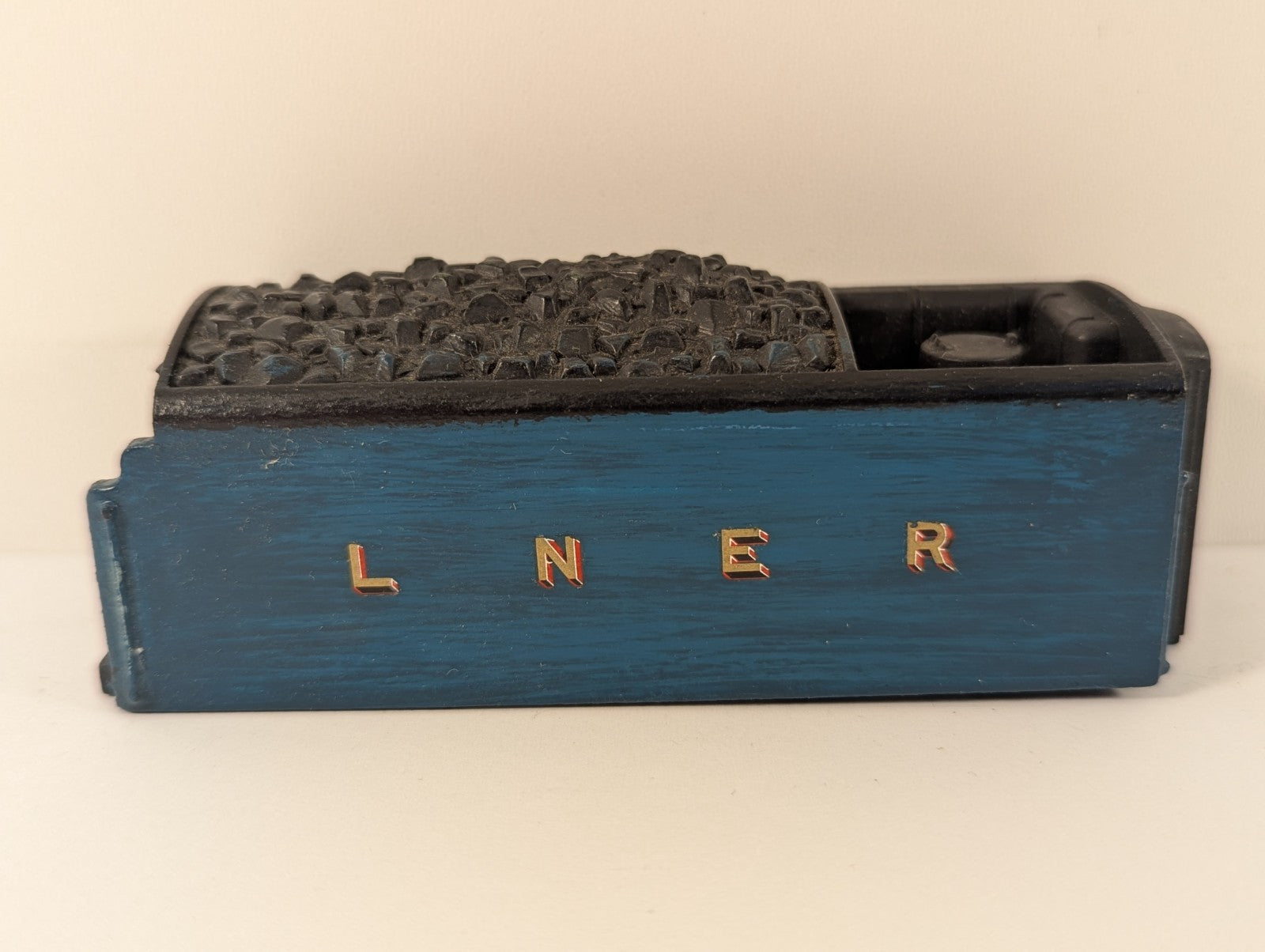 Hornby OO Gauge LNER Corridor Tender Shell LNER Blue - Spares/Repairs