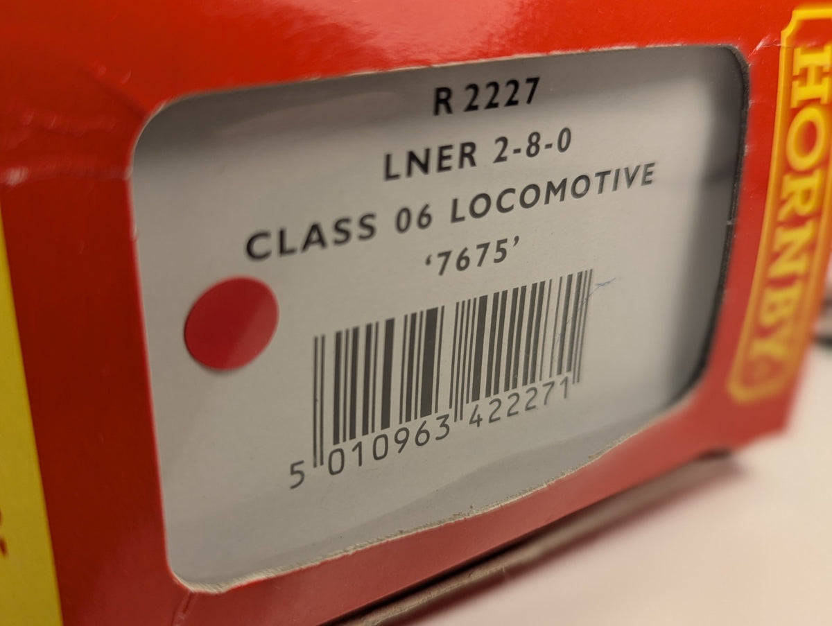 Hornby R2227 OO Gauge LNER Class O6 2-8-0 No.7675 – DCC Fitted