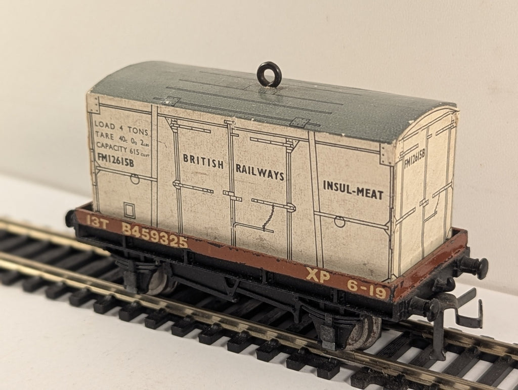 Hornby Dublo 4648 OO Gauge Low-Sided Wagon with Insulated Meat Container
