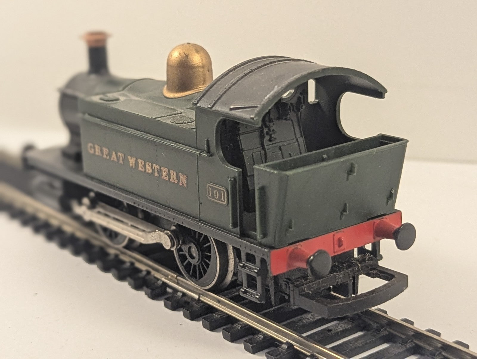 Hornby R077 OO Gauge GWR Class 101 Holden 0-4-0T Tank Locomotive