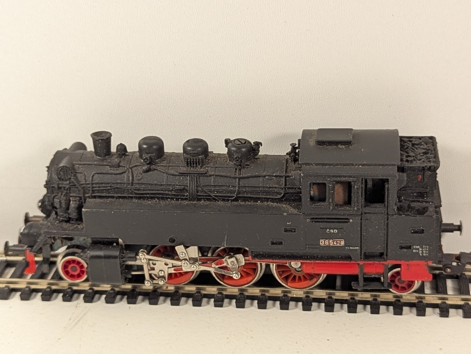 Piko HO Gauge BR 64 0-6-2T CSD No.365.428 Steam Locomotive