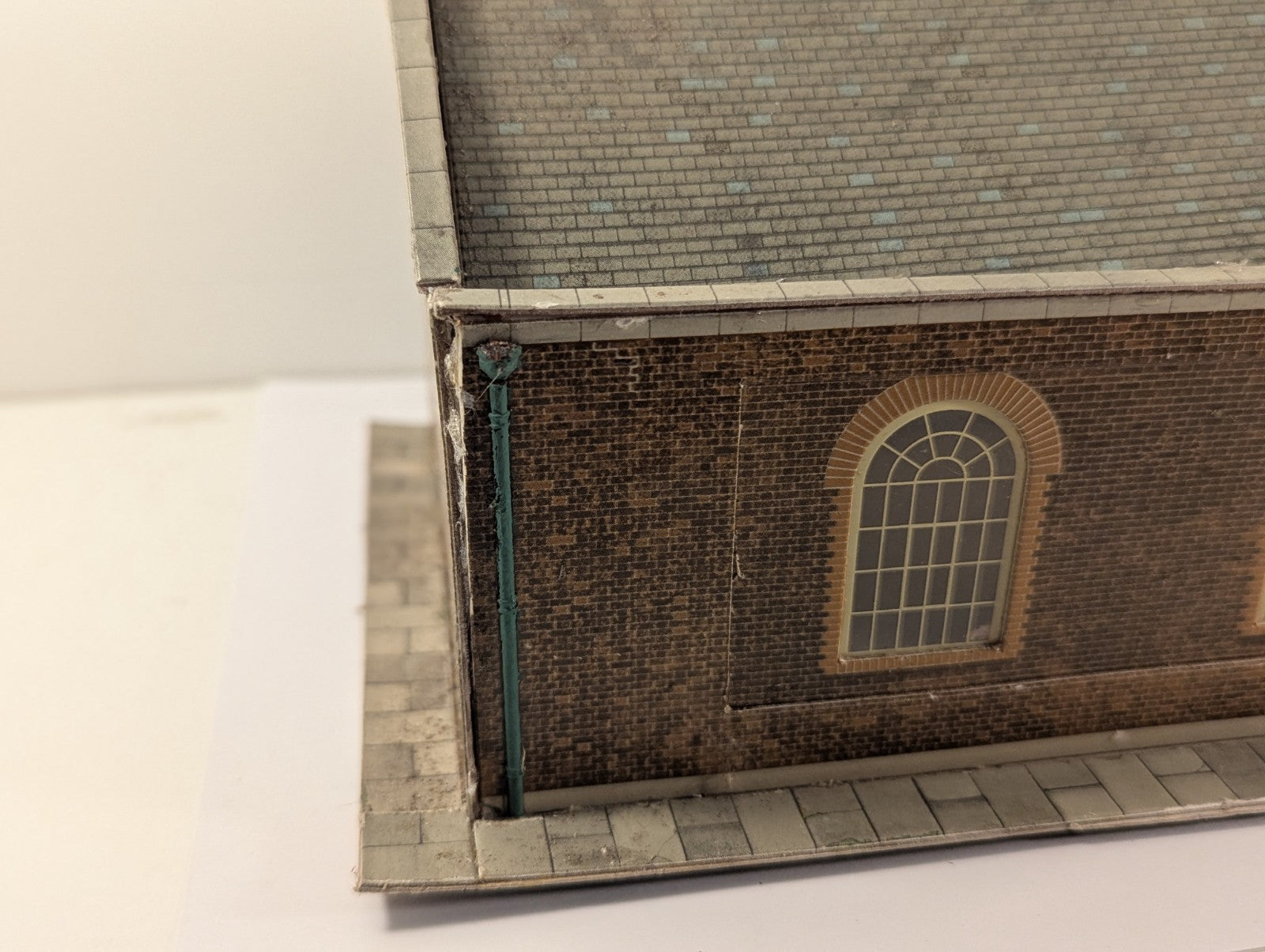 Superquick Two Track Engine Shed Built Card Kit