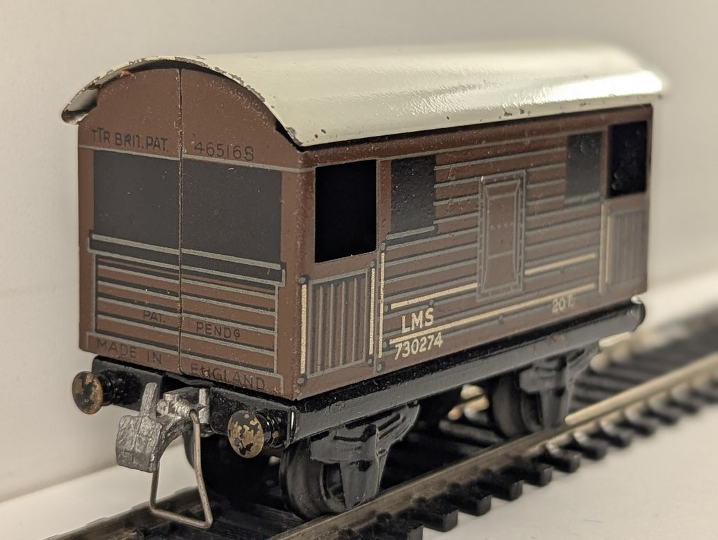 Trix Twin Railway OO Gauge LMS 20 Ton Goods Brake Van 730274 LMS Brown