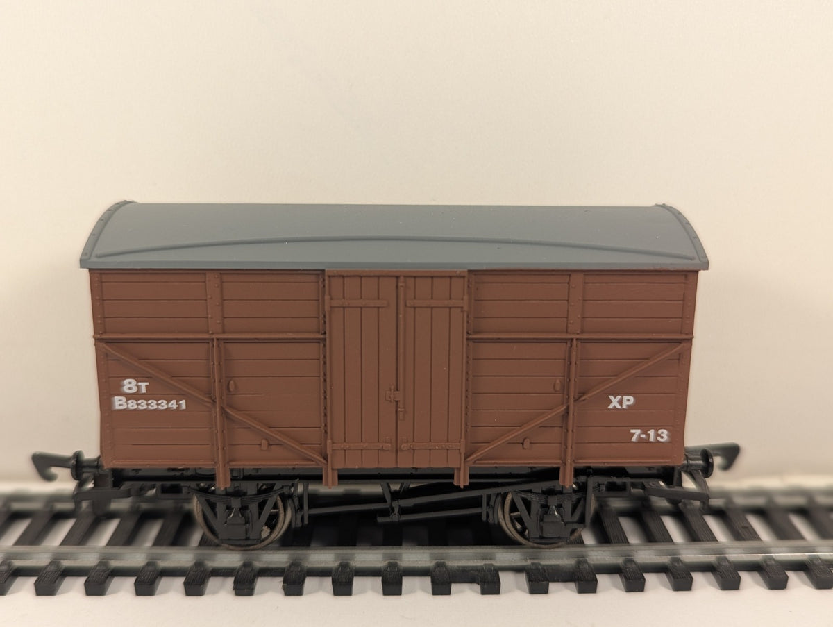 Dapol B584 OO BR Bauxite Fruit Van