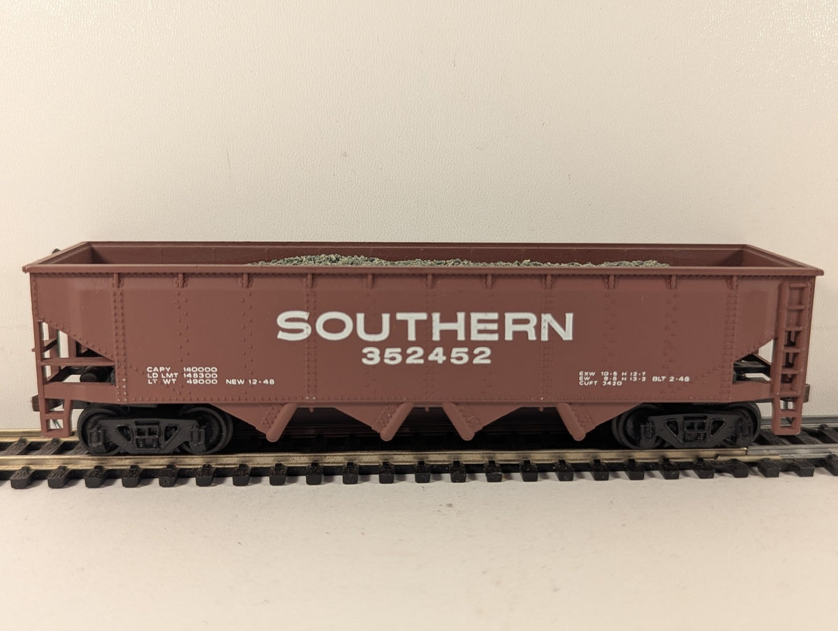 Bachmann HO Gauge Southern 3-Bay Offset Side Hopper Wagon 352452 Southern brown