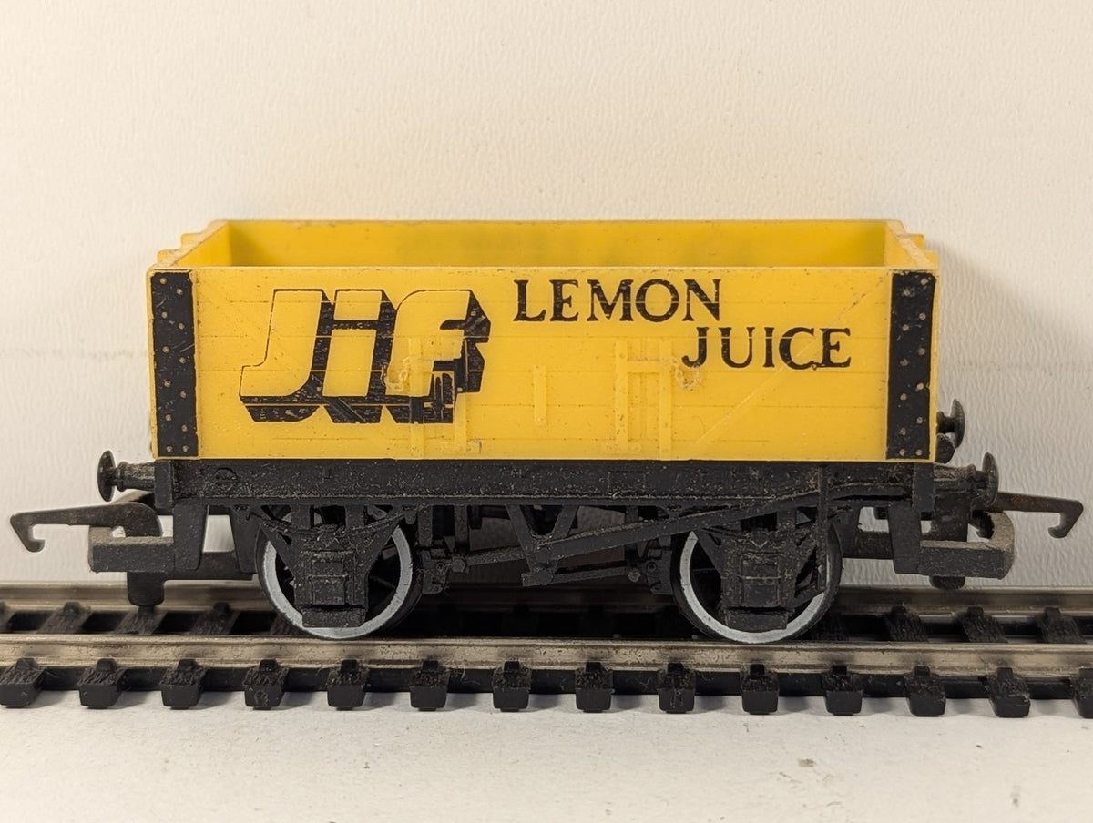 Hornby OO Gauge Jif Lemon Juice Wagon Open Wagon R012