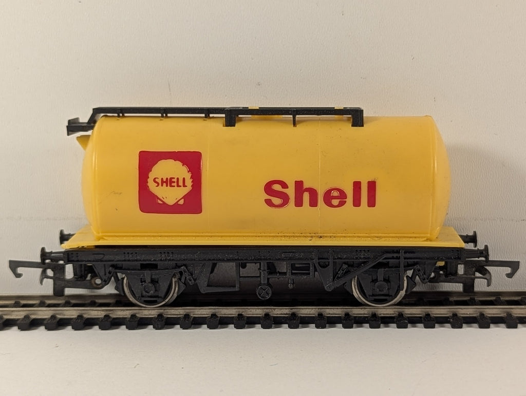 Hornby OO Gauge Shell Tank Wagon Goods Wagon Shell Yellow R.227