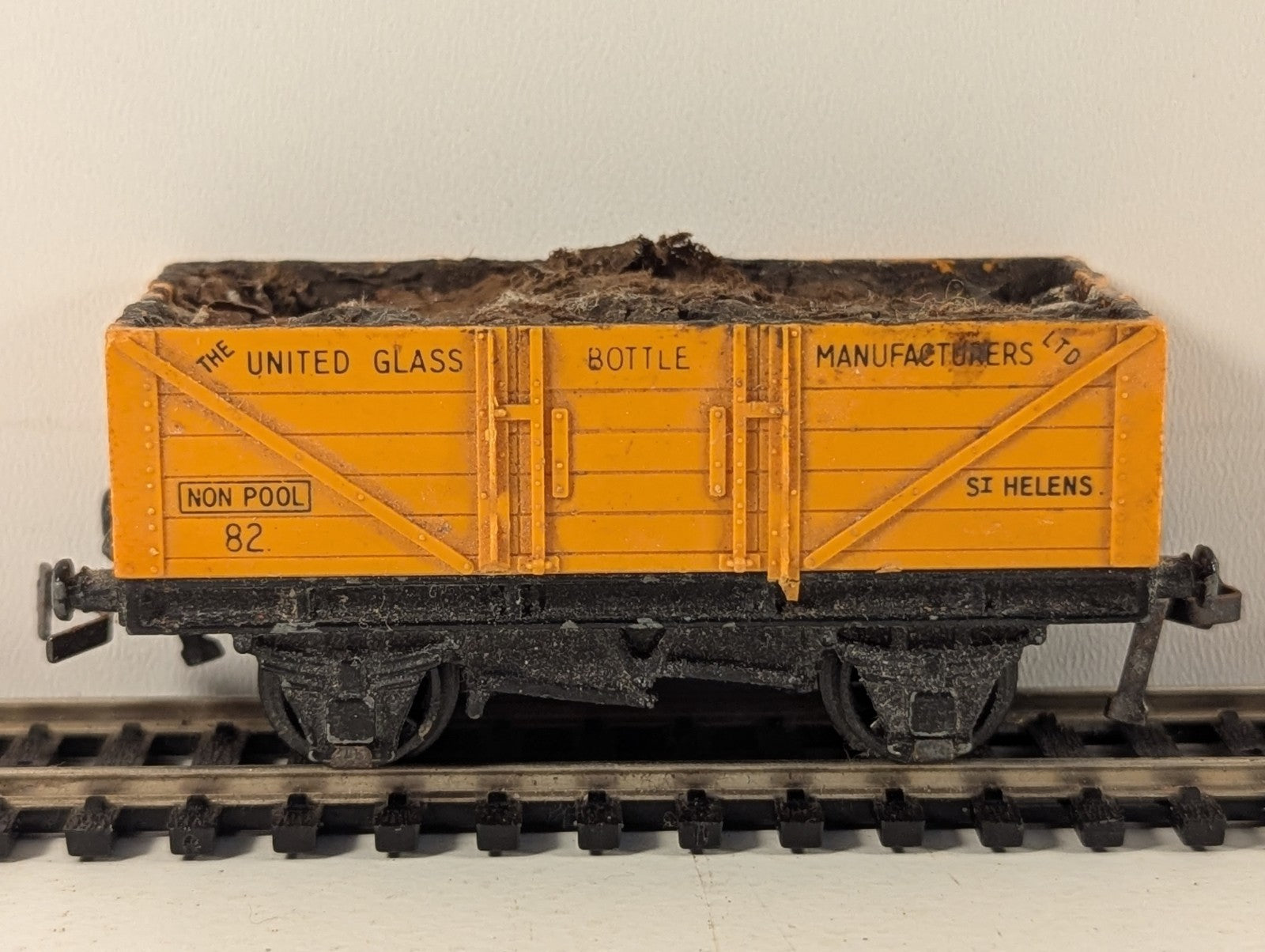 Hornby Dublo 4660 United Glass Manufacturers 5 Plank Open Wagon Weathered